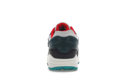 Nike Air Max 1 LeBron James Liverpool F.C.