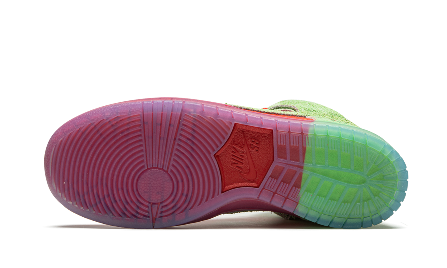 Nike SB Dunk High Strawberry Cough (Regular Box)