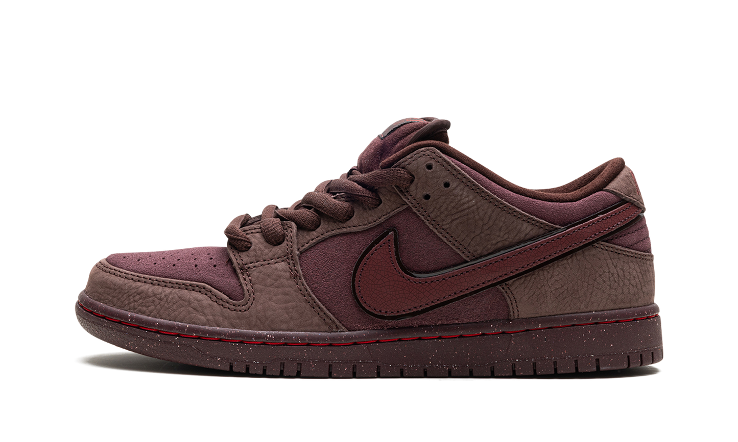 Nike SB Dunk Low City of Love Burgundy Crush