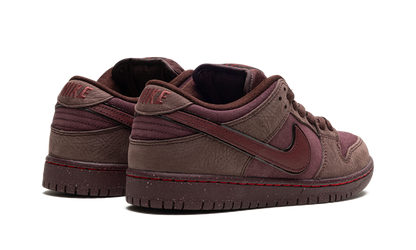 Nike SB Dunk Low City of Love Burgundy Crush