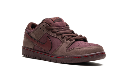 Nike SB Dunk Low City of Love Burgundy Crush