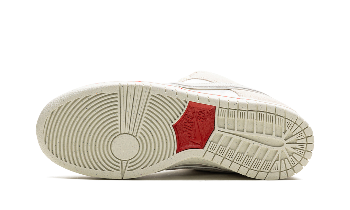 Nike SB Dunk Low City of Love Light Bone