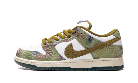 Nike SB Dunk Low Alexis Sablone Chameleon