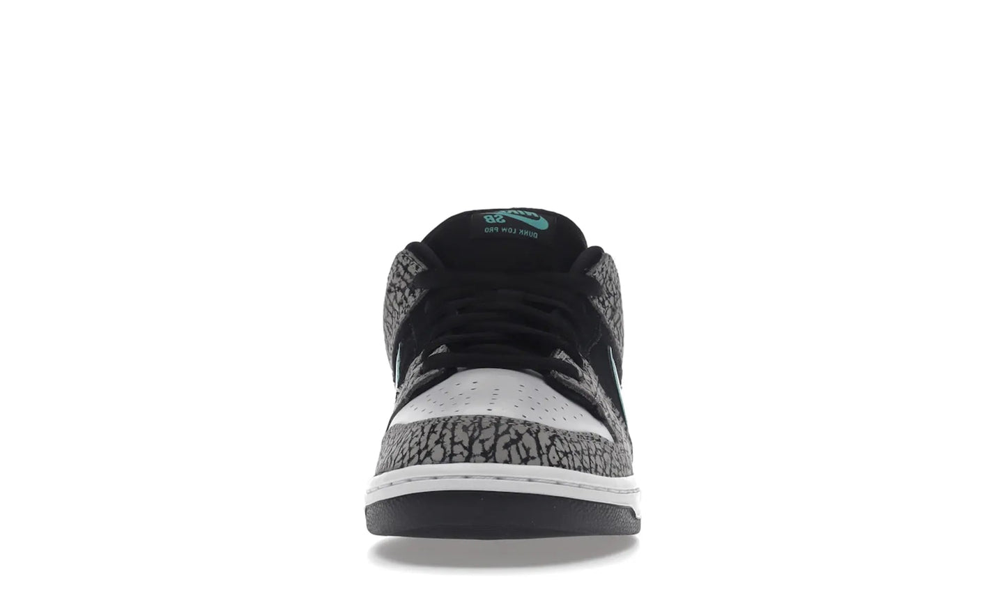 Nike SB Dunk Low atmos Elephant