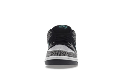 Nike SB Dunk Low atmos Elephant