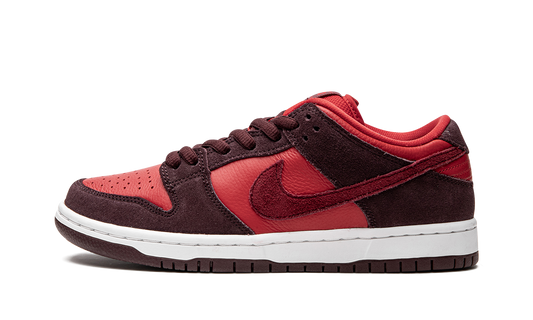 Nike SB Dunk Low Cherry