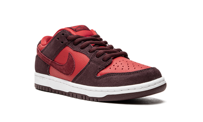 Nike SB Dunk Low Cherry