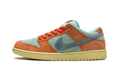 Nike SB Dunk Low Orange Emerald Rise