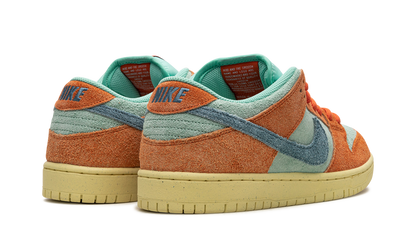 Nike SB Dunk Low Orange Emerald Rise