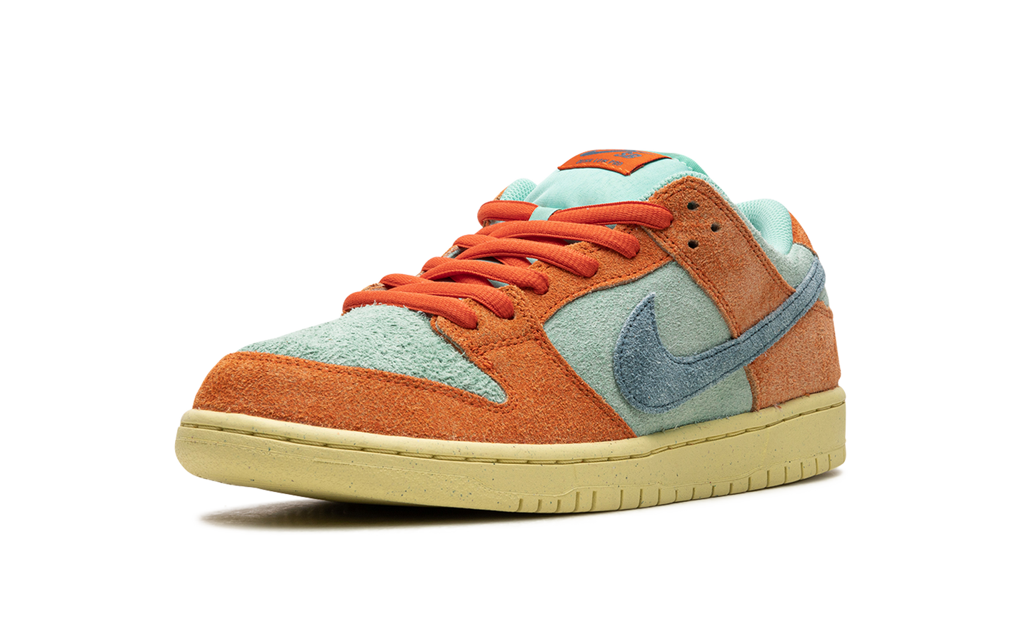 Nike SB Dunk Low Orange Emerald Rise