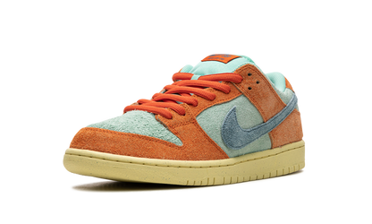 Nike SB Dunk Low Orange Emerald Rise