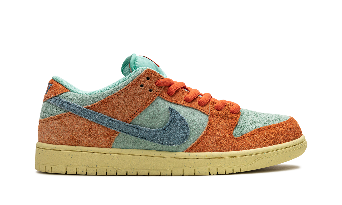 Nike SB Dunk Low Orange Emerald Rise