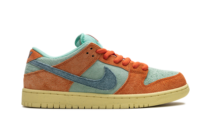 Nike SB Dunk Low Orange Emerald Rise
