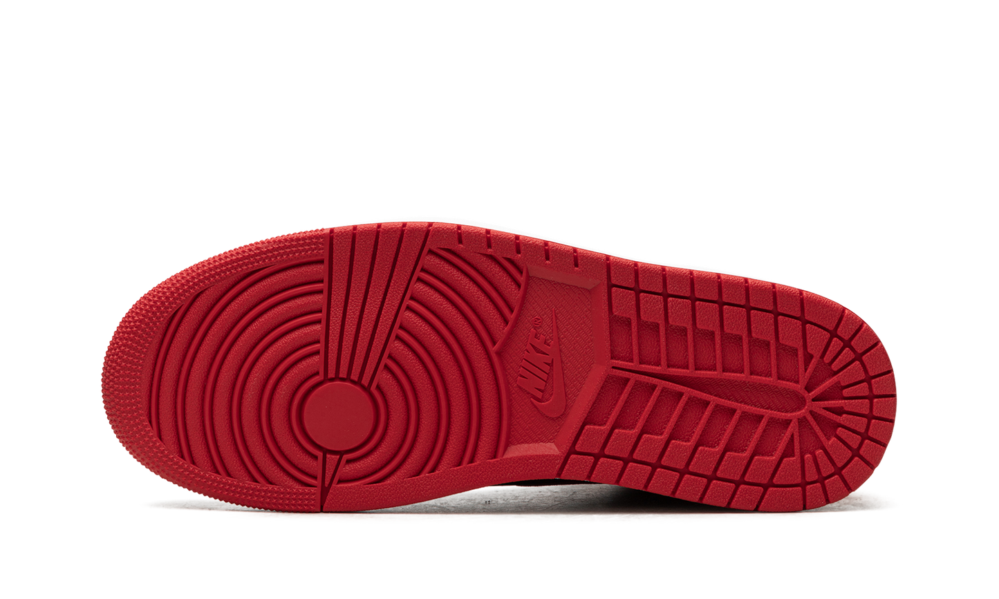 Air Jordan 1 Retro High OG Satin Bred