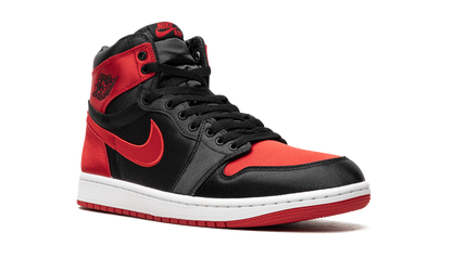 Air Jordan 1 Retro High OG Satin Bred