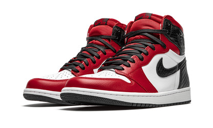 Air Jordan 1 Retro High Satin Snake Chicago