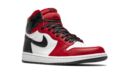 Air Jordan 1 Retro High Satin Snake Chicago