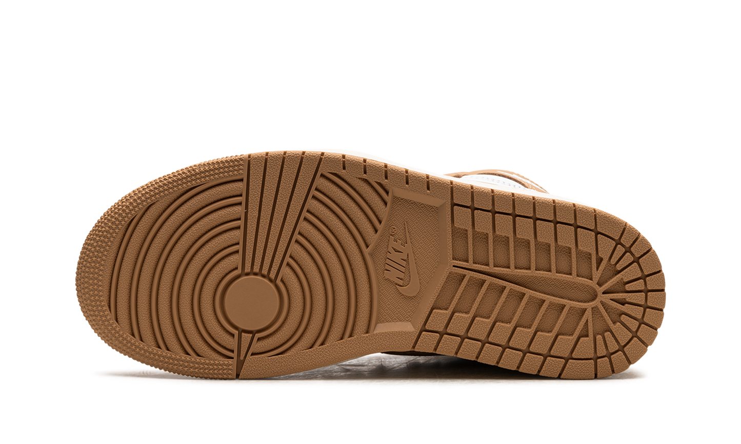 Air Jordan 1 Retro High OG Praline