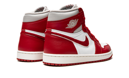 Air Jordan 1 Retro High OG Varsity Red