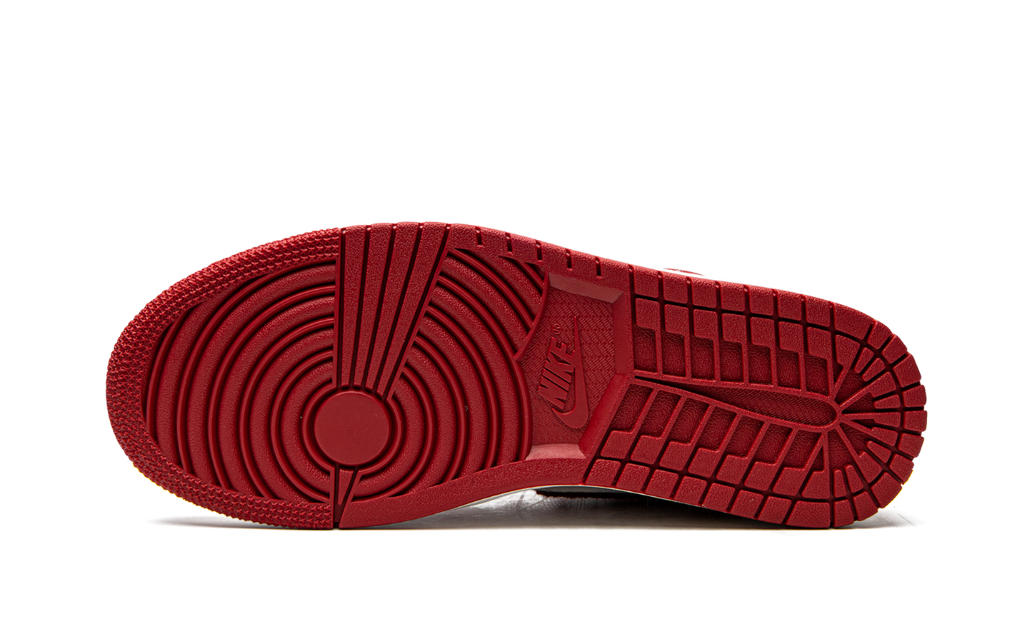 Air Jordan 1 Retro High OG Varsity Red