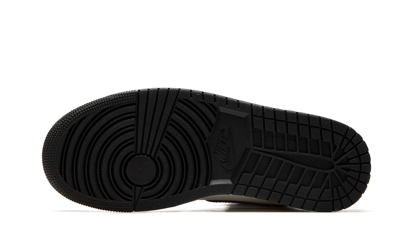 Air Jordan 1 Mid Gym Red Panda