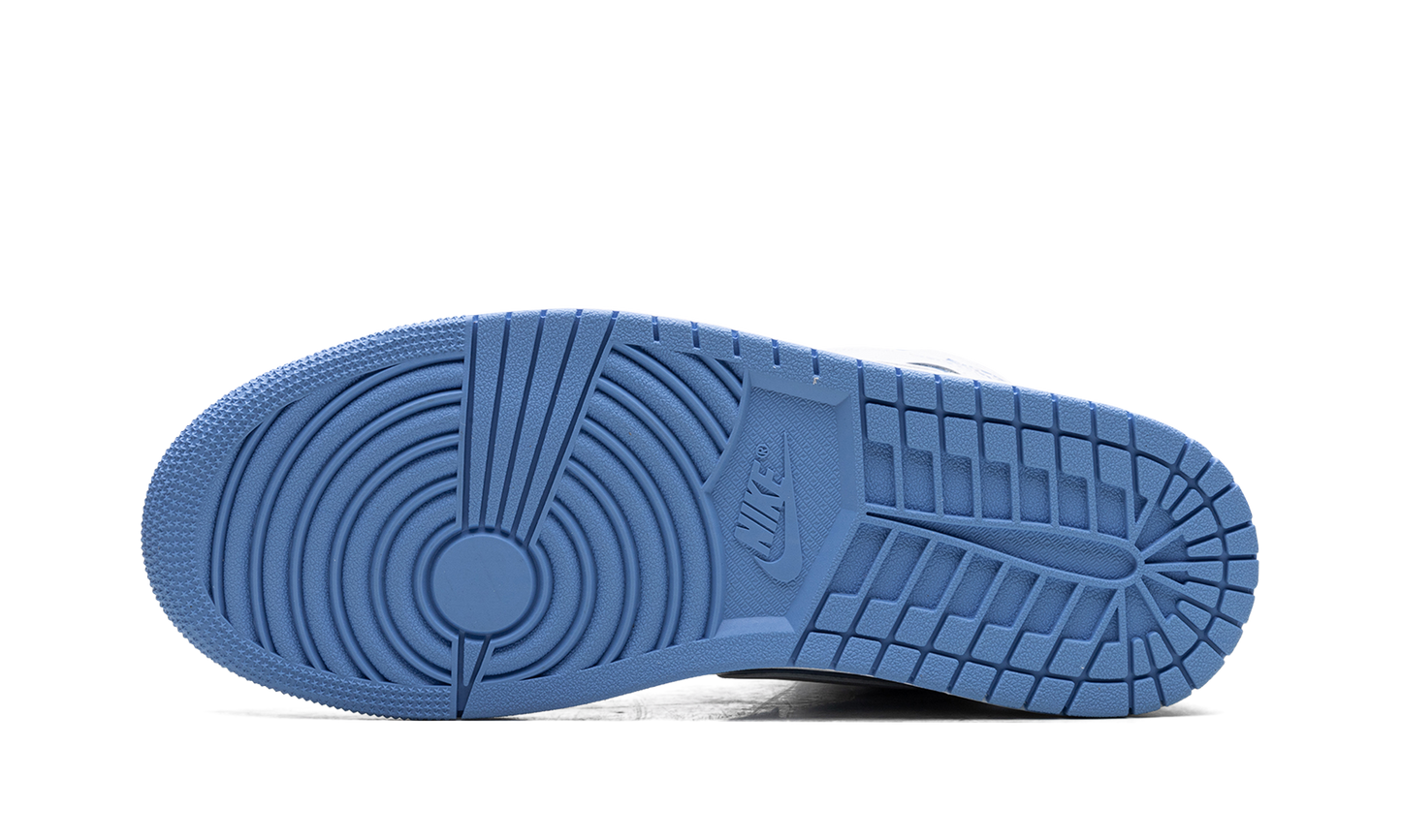 Air Jordan 1 Mid Legend Blue