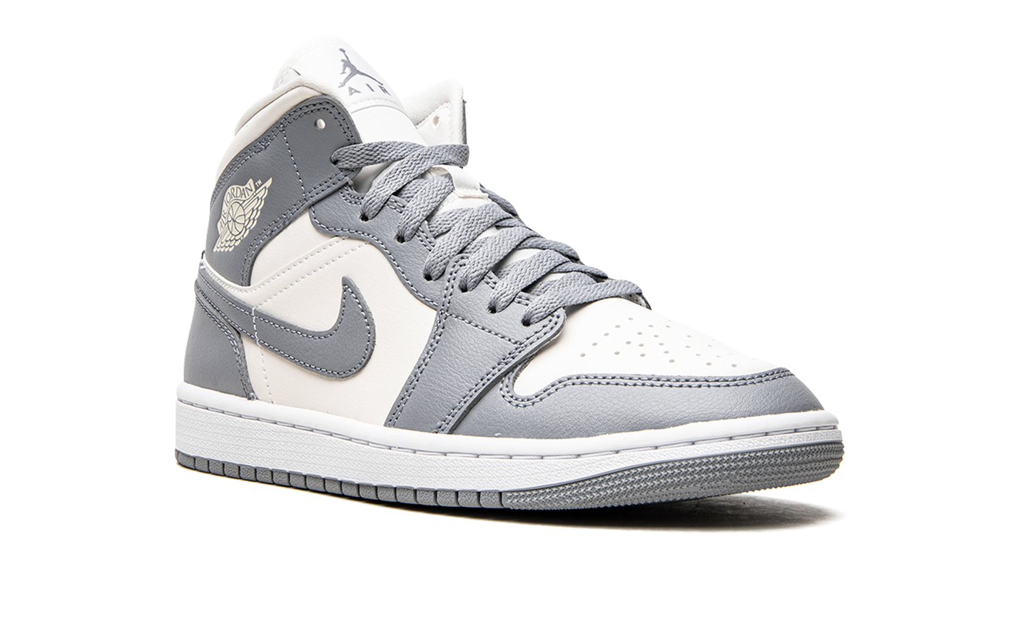 Air Jordan 1 Mid Stealth