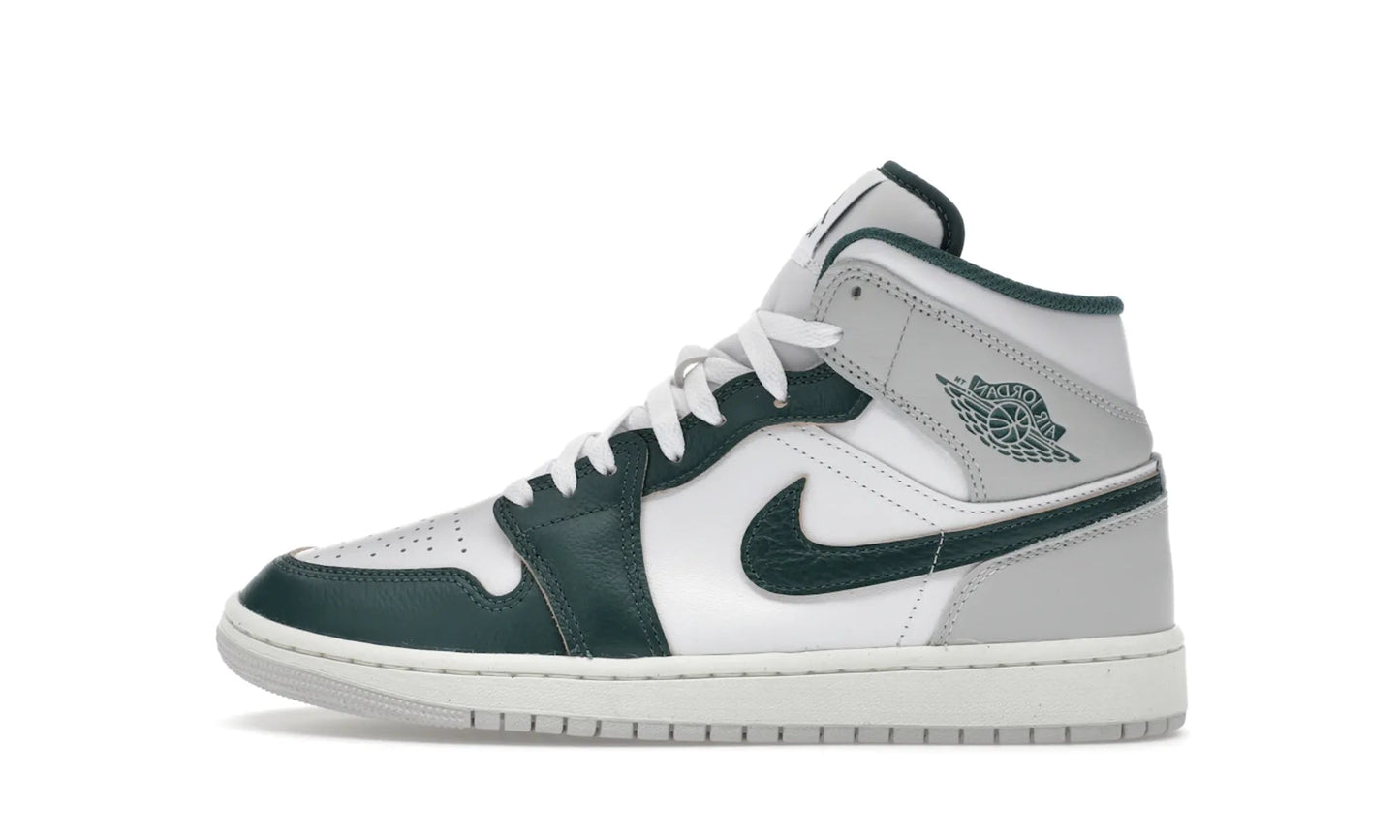 Air Jordan 1 Mid SE Oxidized Green