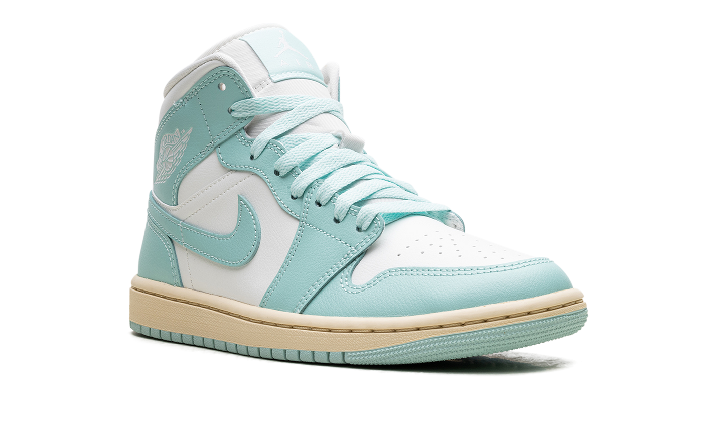 Air Jordan 1 Mid Light Dew