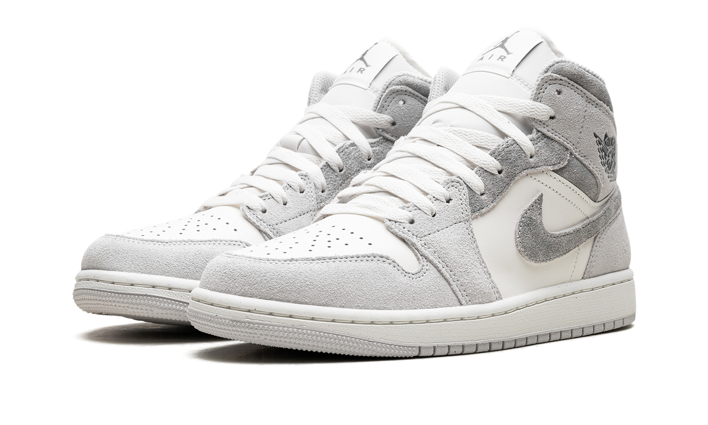 Air Jordan 1 Mid SE Neutral Grey Sail