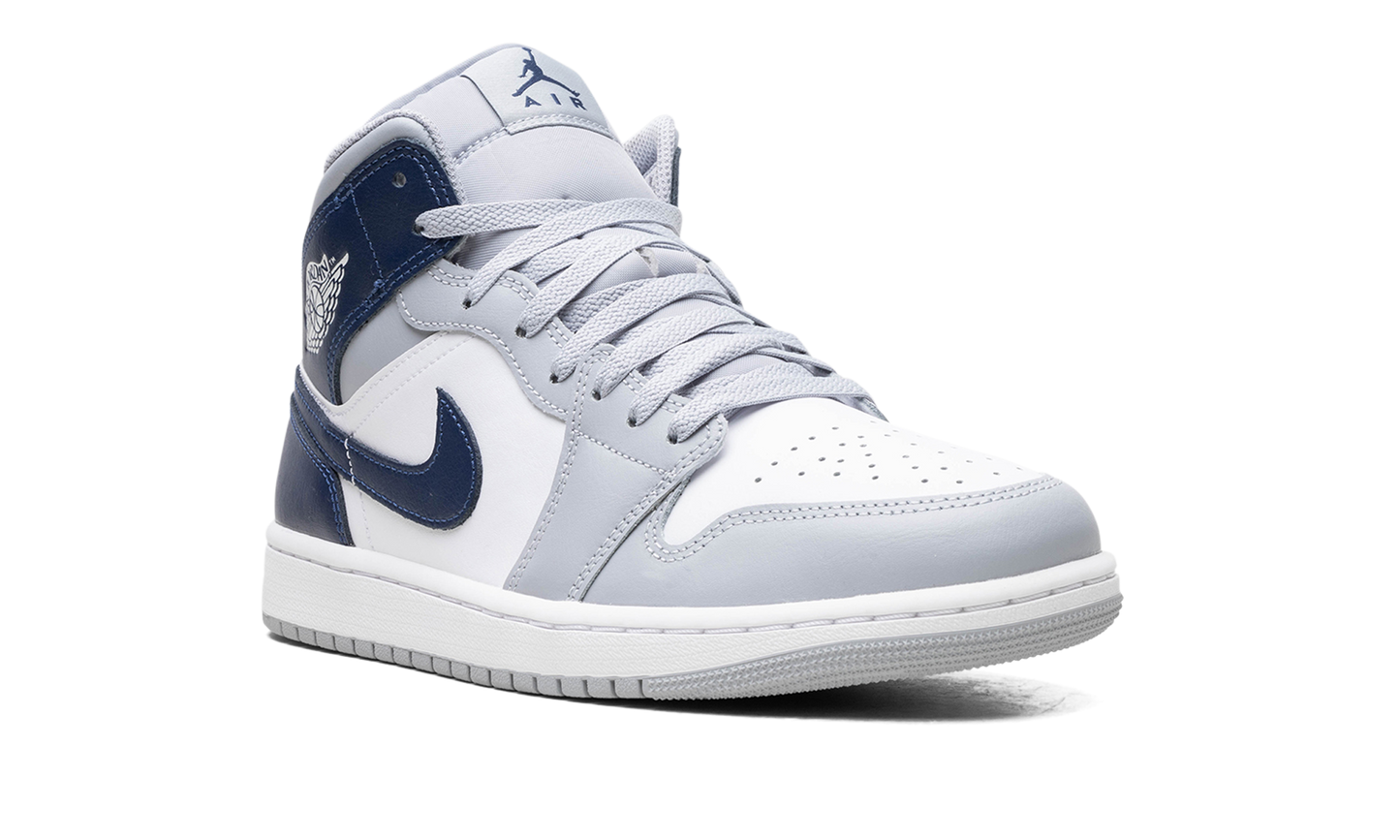 Air Jordan 1 Mid Wolf Grey Midnight Navy