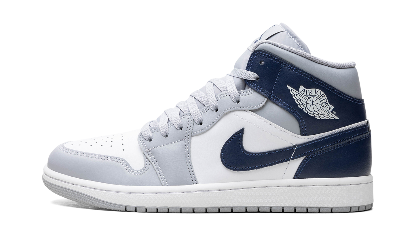 Air Jordan 1 Mid Wolf Grey Midnight Navy