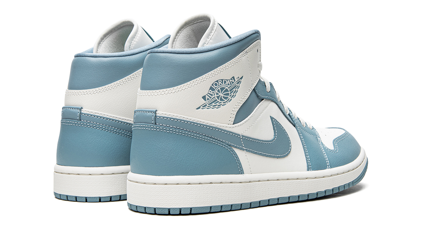 Air Jordan 1 Mid UNC (2022)
