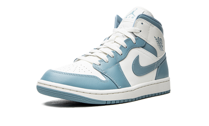 Air Jordan 1 Mid UNC (2022)