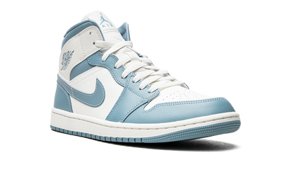 Air Jordan 1 Mid UNC (2022)