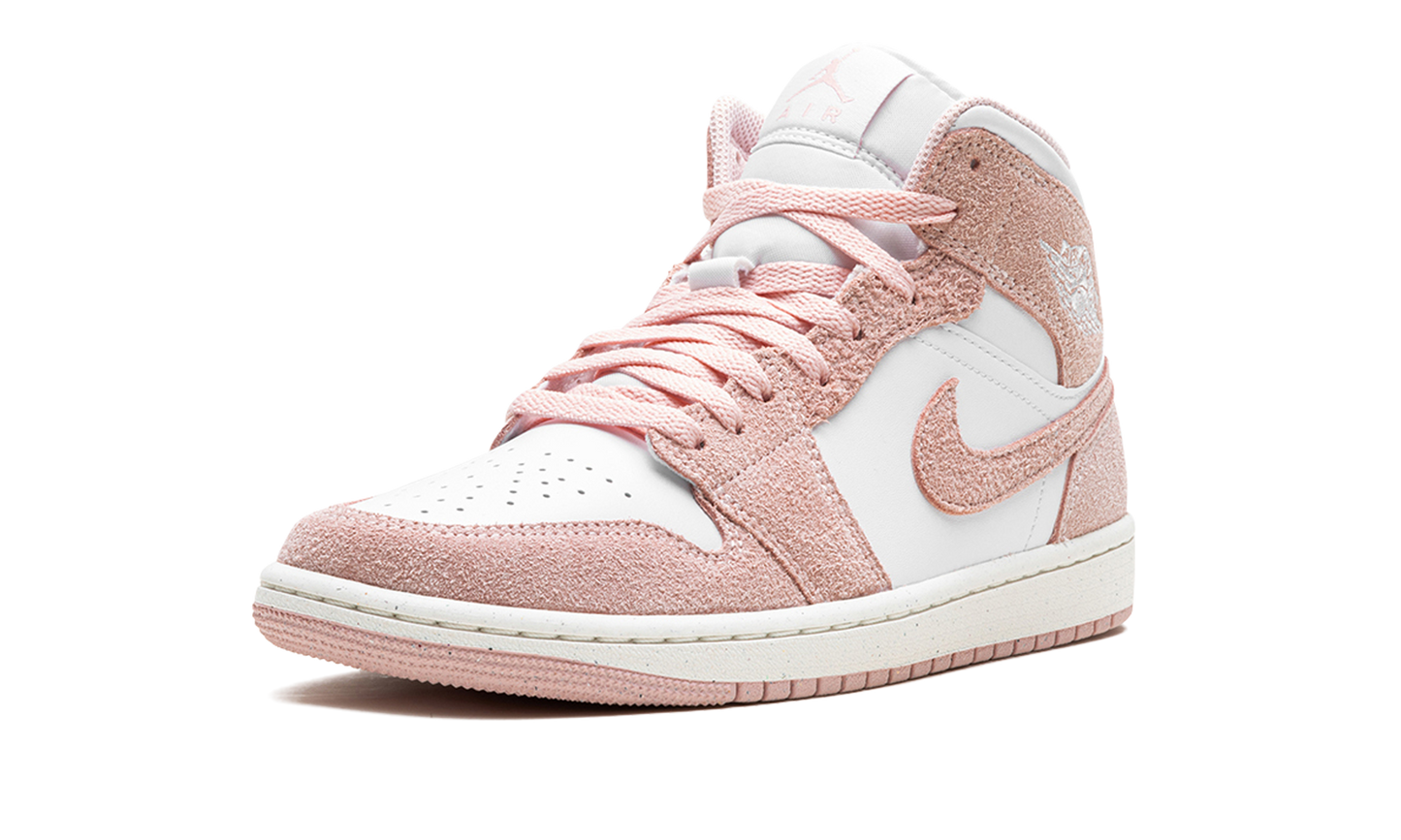 Air Jordan 1 Mid SE Legend Pink