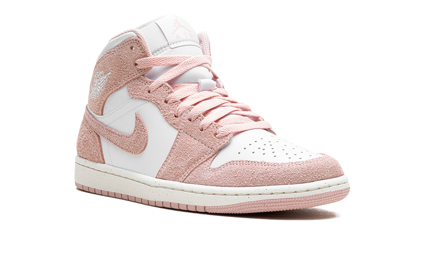Air Jordan 1 Mid SE Legend Pink