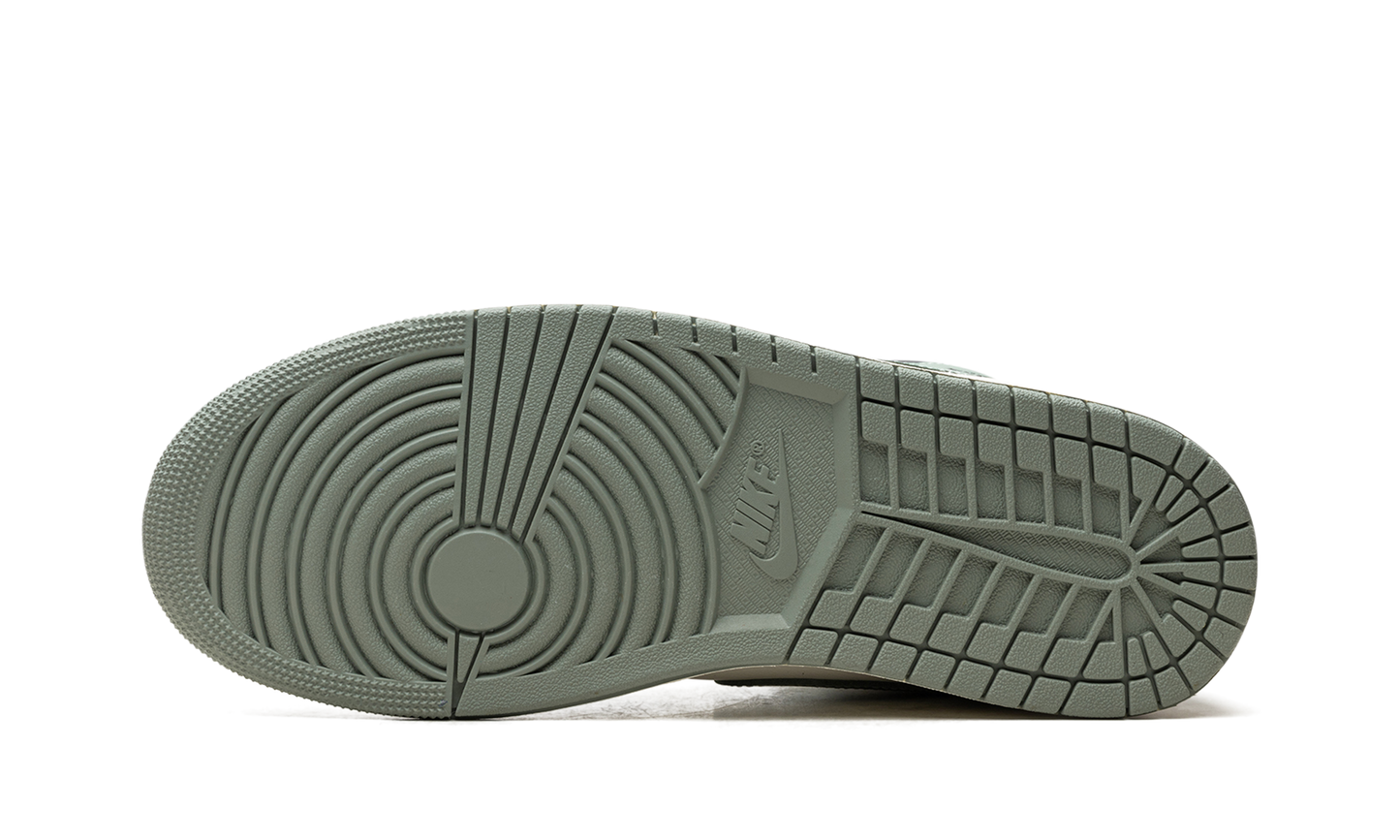 Air Jordan 1 Mid Jade Smoke