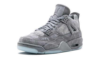 Air Jordan 4 Retro Kaws