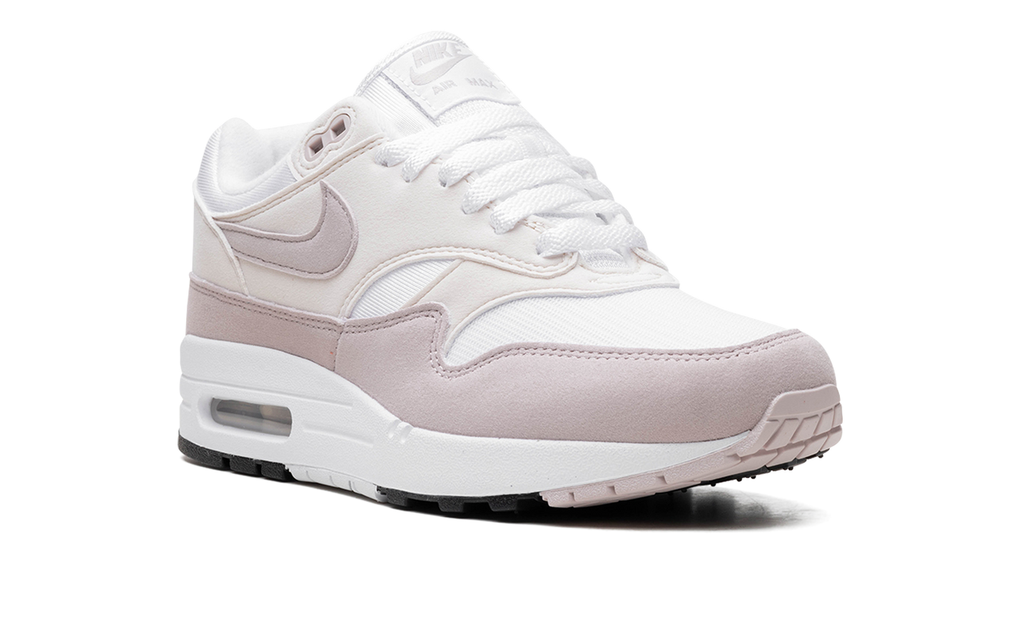 Nike Air Max 1 Platinum Violet