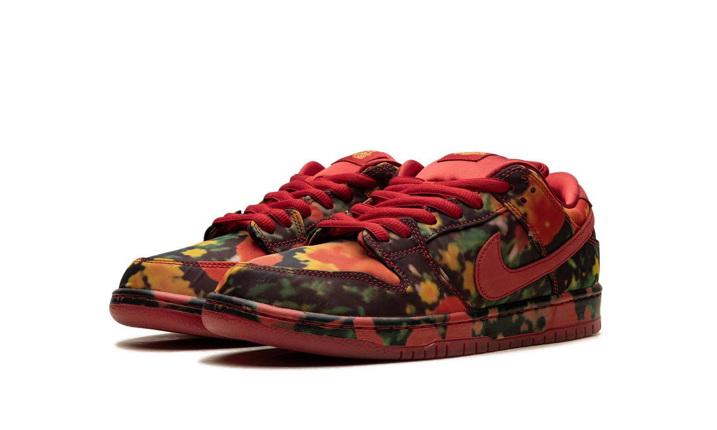 Nike SB Dunk Low The Wizard of Oz Poppy Field