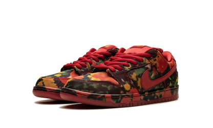Nike SB Dunk Low The Wizard of Oz Poppy Field