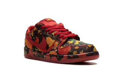 Nike SB Dunk Low The Wizard of Oz Poppy Field